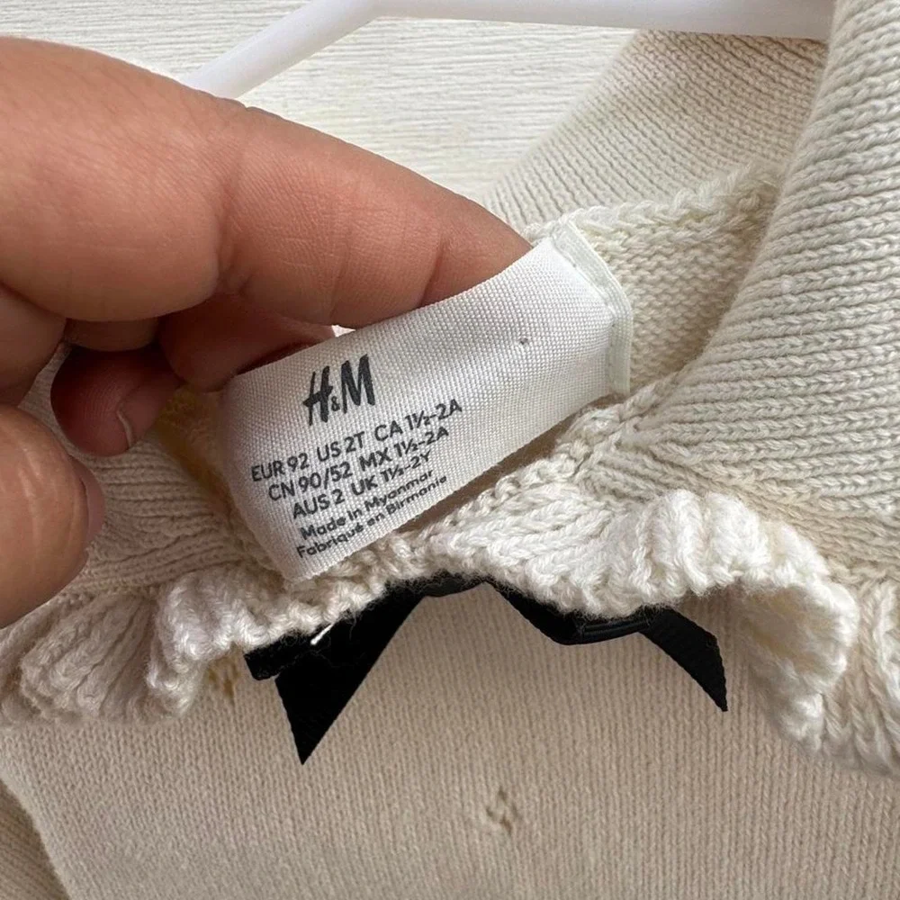 H&M cream knit set with small diamond-shaped embroidery and Peter Pan collar